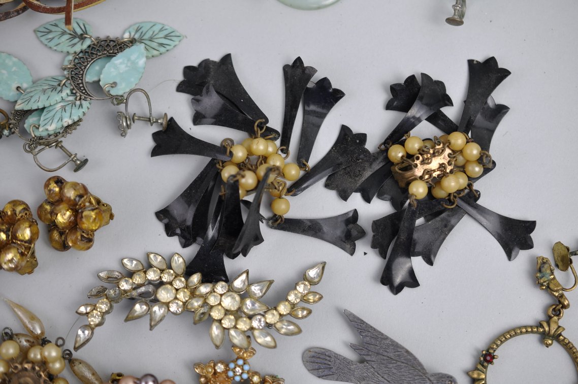 Costume Jewelry Collection, photo 9 of 11