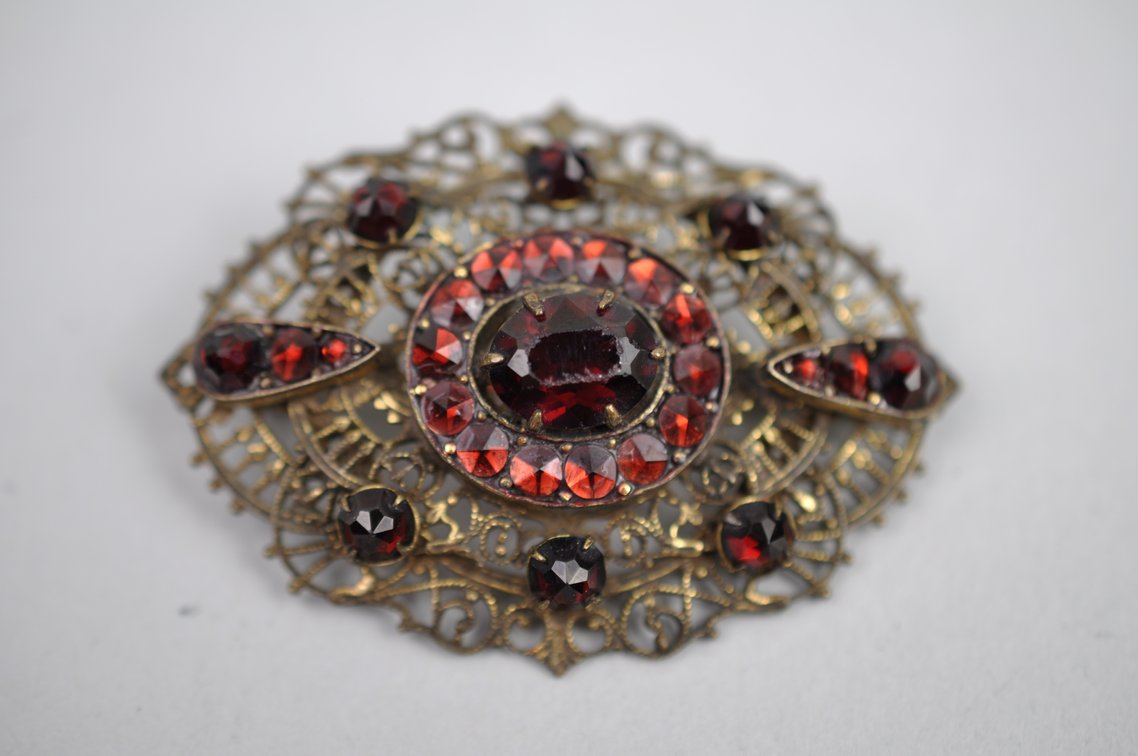 Brooch Pins Czech Glass Victorian Revival Art Deco, photo 13 of 25
