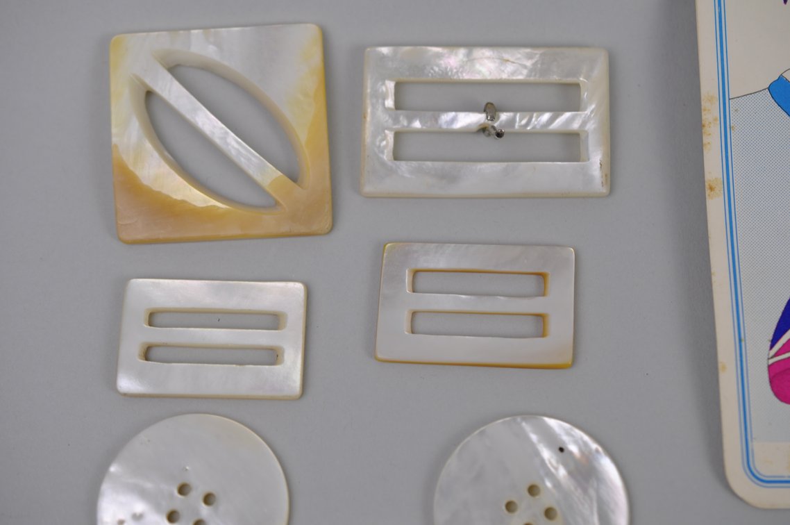 Mother of Pearl Shell Metal Buttons Buckles Accessories