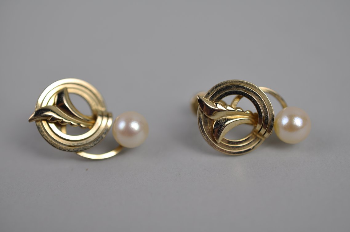 Gold Tone Faux Pearl Jewelry, photo 13 of 18
