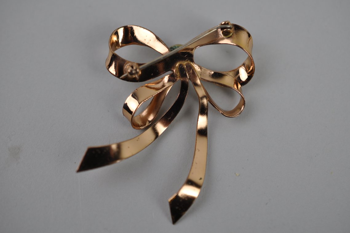 Gold Tone Faux Pearl Jewelry
