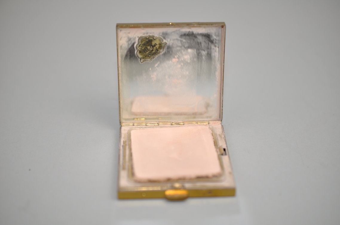 Compacts, Mirror, Perfume Vanity Fashion Accessories, photo 19 of 47