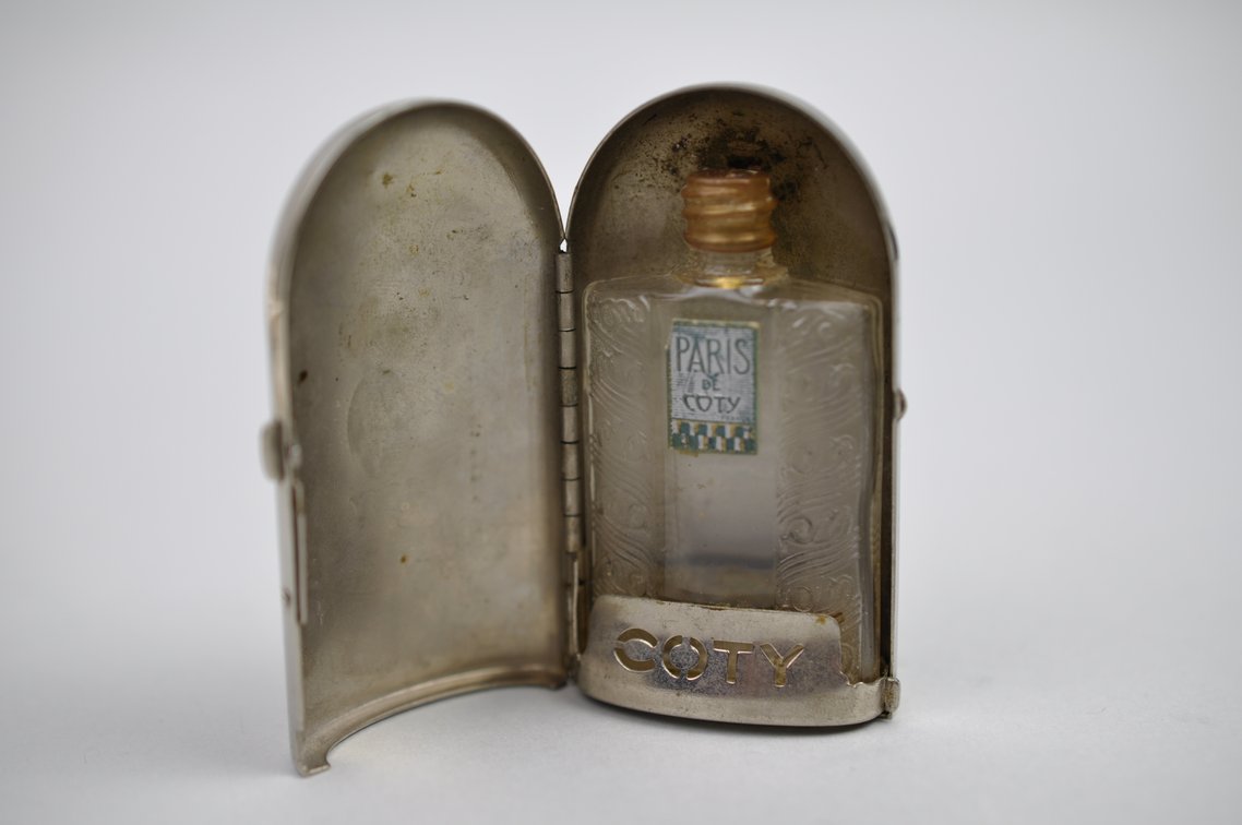 Compacts, Mirror, Perfume Vanity Fashion Accessories, photo 29 of 47