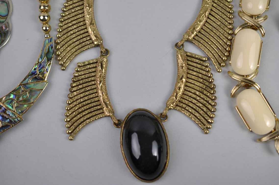 Costume Jewelry Gold Tone Cream, photo 10 of 16