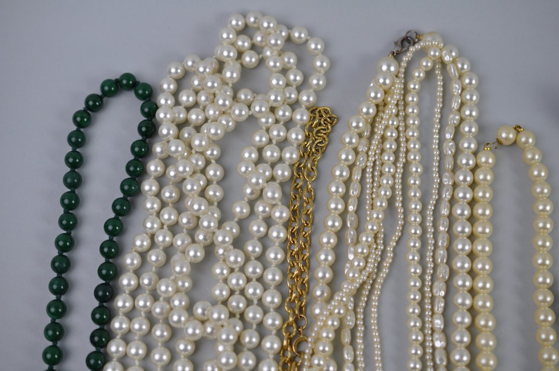 Costume Jewelry Gold Tone Cream