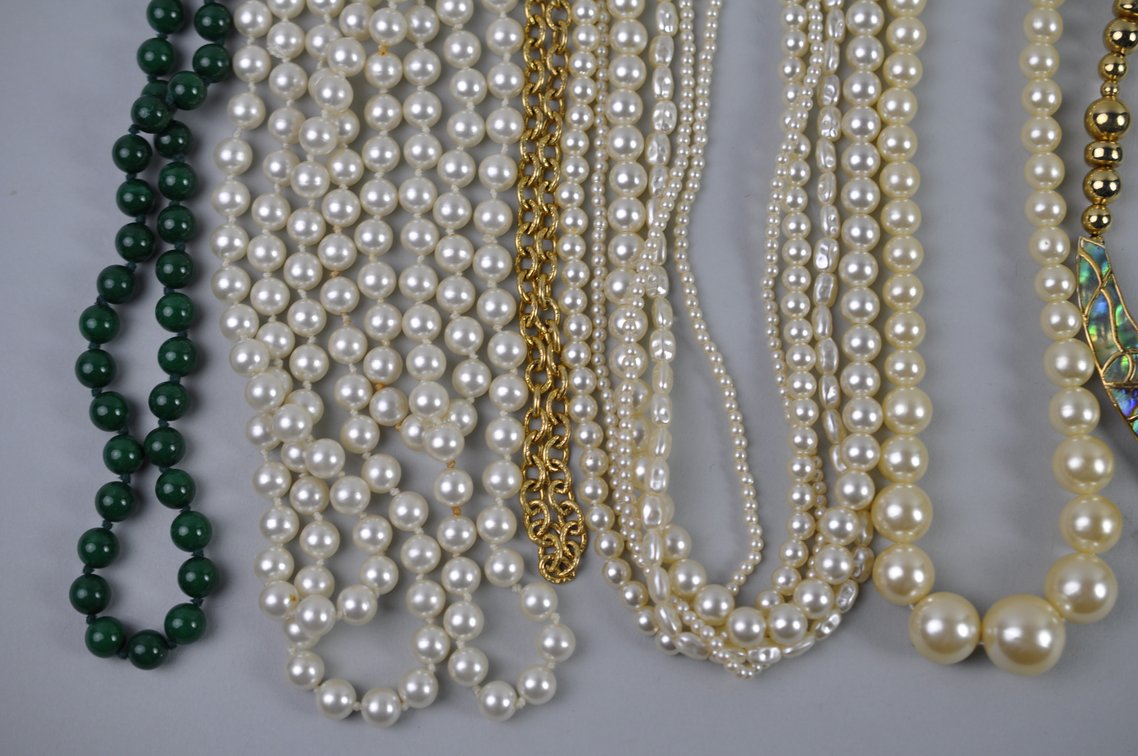 Costume Jewelry Gold Tone Cream