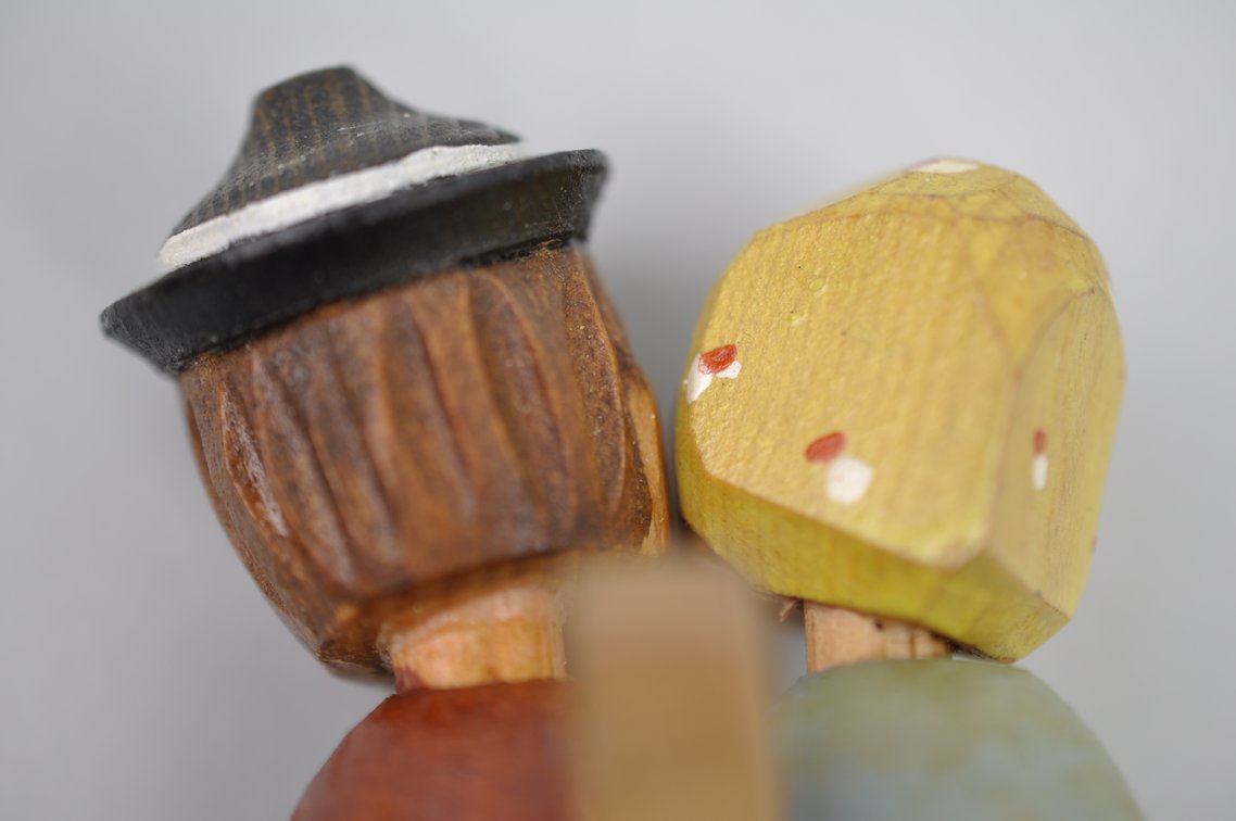 Anri Italian Hand-Carved Bottle Stoppers