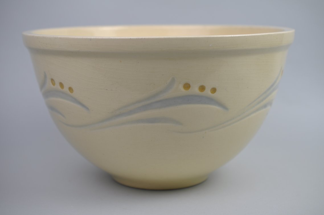 Pfaltzgraff & Roseville Stoneware Mixing Bowls