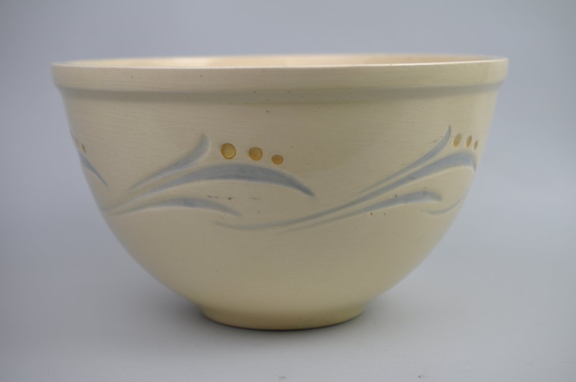 Pfaltzgraff & Roseville Stoneware Mixing Bowls
