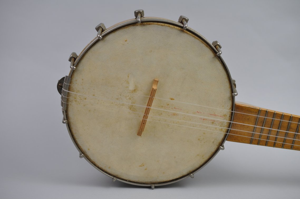 Banjolele and Training Guides, photo 2 of 20