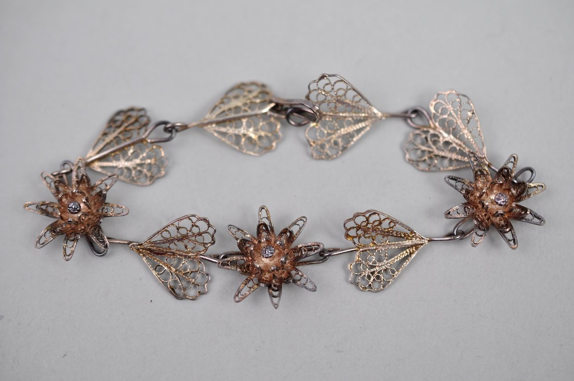 Filigree Metalwork Brooches Earrings Bracelet