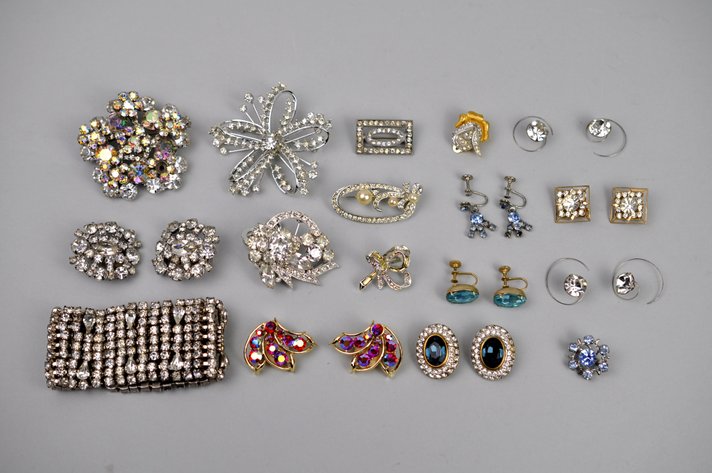 Rhinestone Jewelry Earrings & Brooches