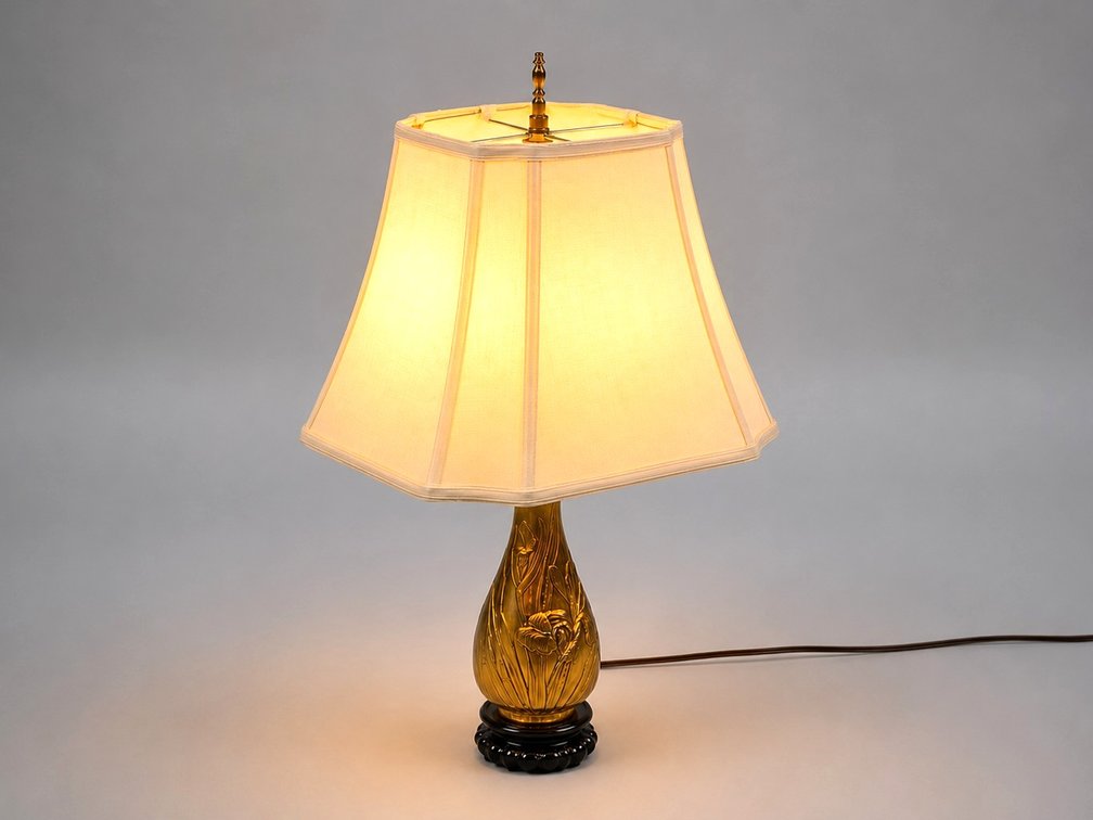 Japanese Inspired Bronze Folk Art Flower Vase Lamp