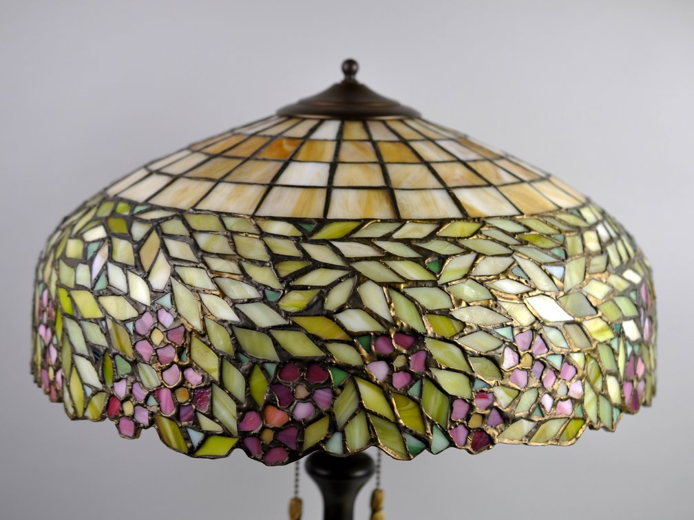 Tiffany-Style Cherry Blossom Table Lamp