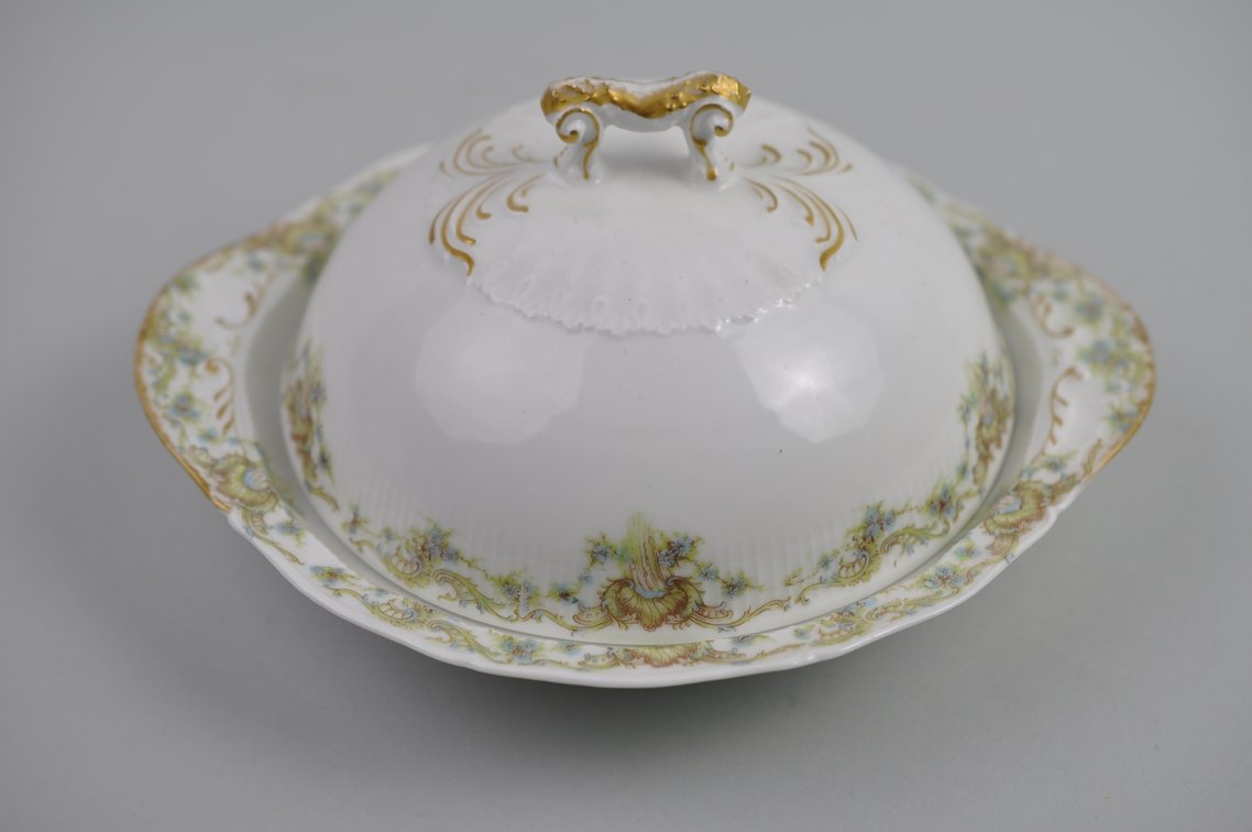78 Piece Theodore Haviland China Collection, photo 34 of 93