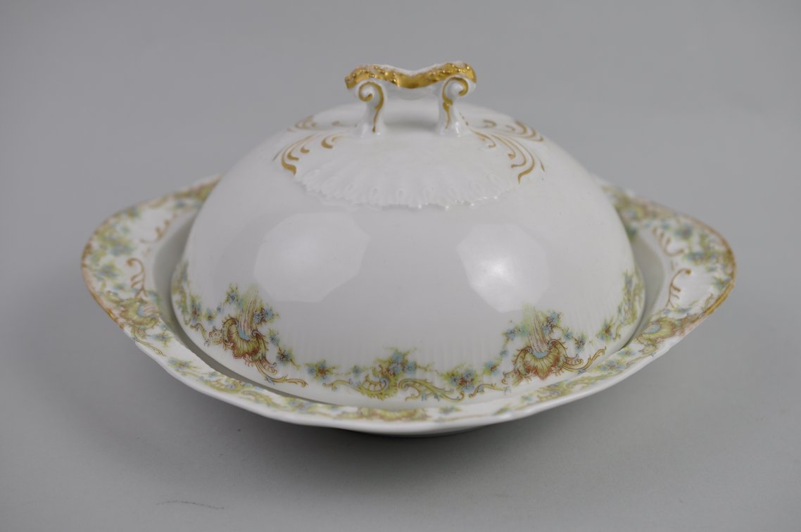 78 Piece Theodore Haviland China Collection, photo 36 of 93