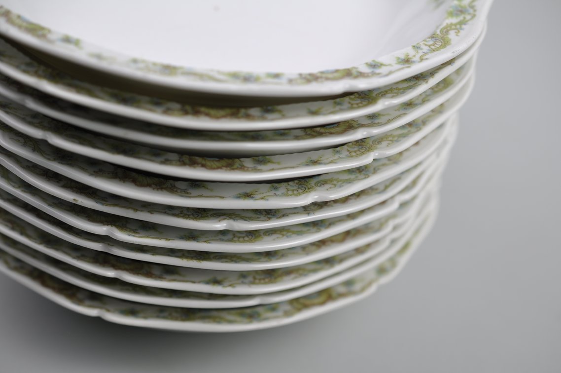 78 Piece Theodore Haviland China Collection, photo 62 of 93
