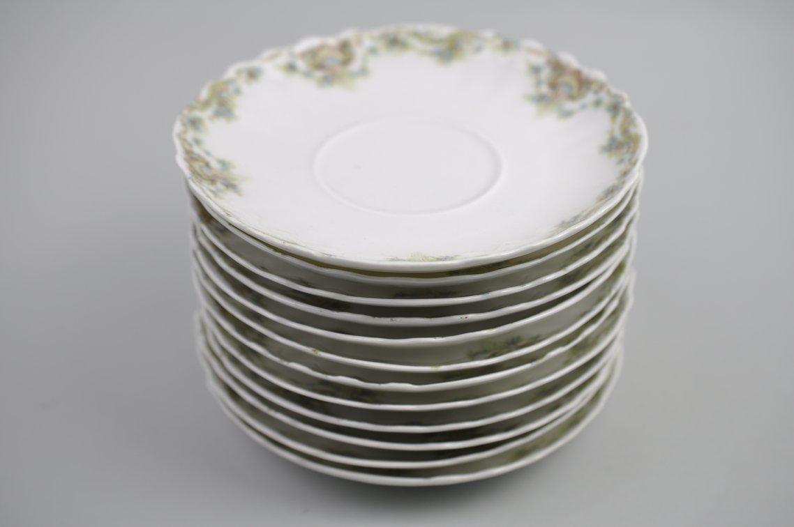 78 Piece Theodore Haviland China Collection, photo 70 of 93