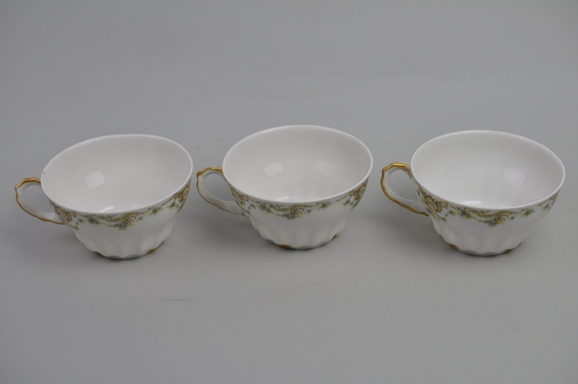 78 Piece Theodore Haviland China Collection, photo 87 of 93
