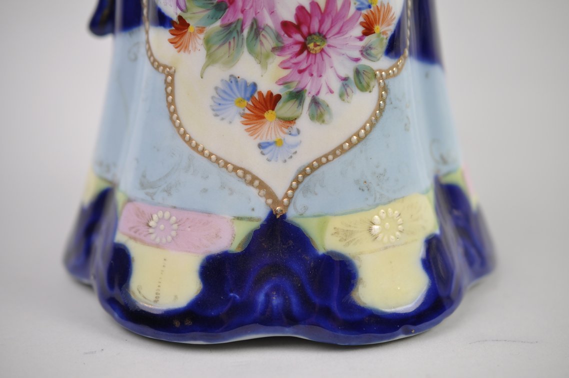 Collection of Porcelain Drink Pots, photo 11 of 45