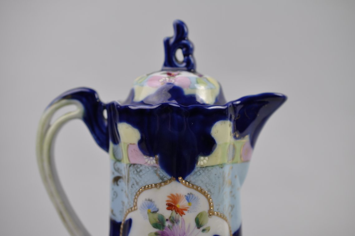 Collection of Porcelain Drink Pots, photo 9 of 45