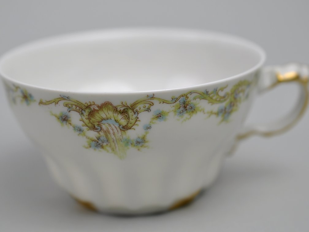78 Piece Theodore Haviland China Collection, photo 92 of 93