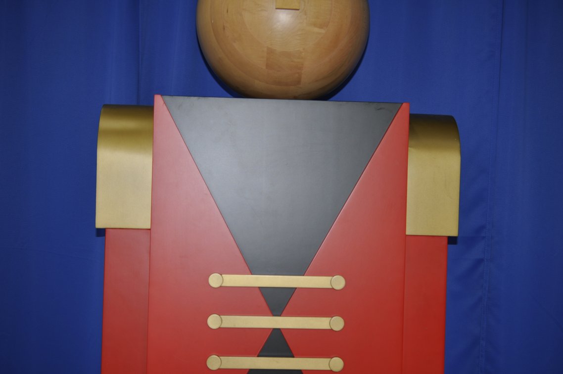 FAO Schwarz Toy Soldier Large Display Piece, photo 5 of 34