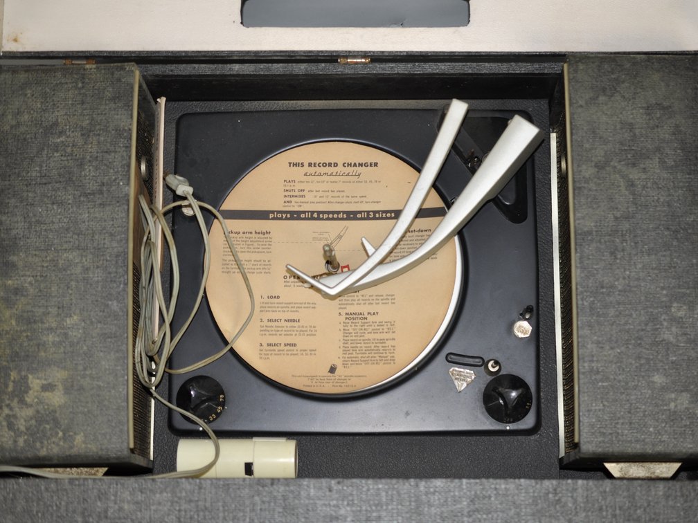 Phonola Portable Record Player