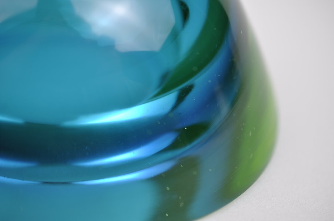 Fluorescent Sommerso Murano Glass Bowl, photo 10 of 14