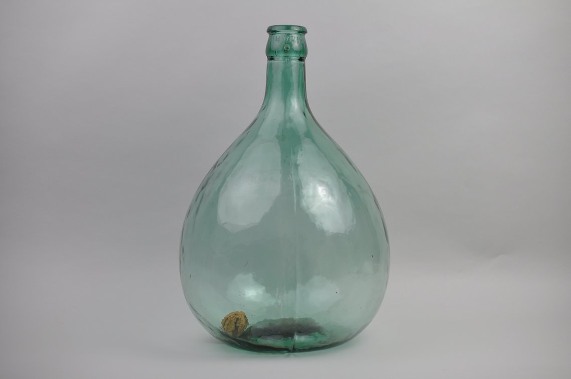 Italian Demijohn Wine Fermenting Bottle