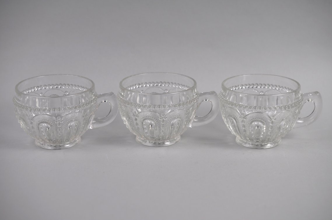 Wisconsin Beaded Dewdrop Pressed Glass Collection, photo 37 of 153