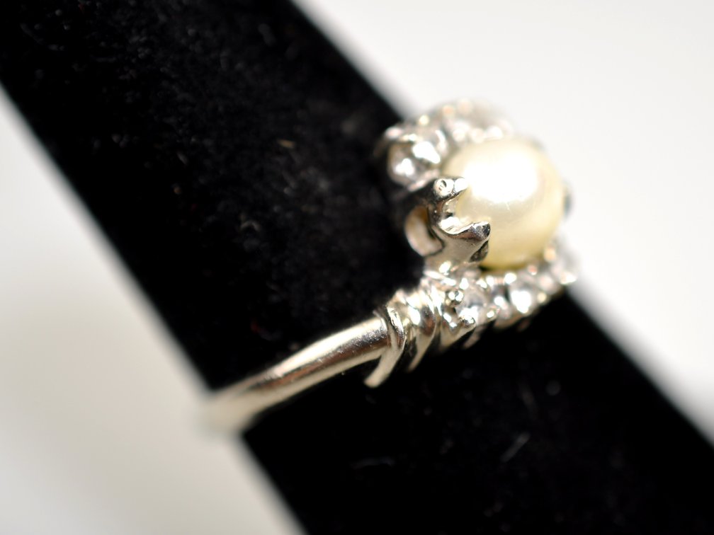 10K White Gold Quartz & Pearl Ring, photo 3 of 6