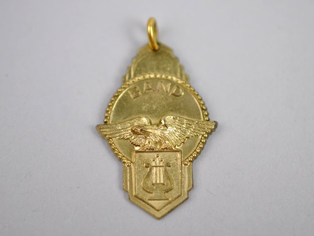 Jostens 14K Gold Eagle Pendant "BAND"