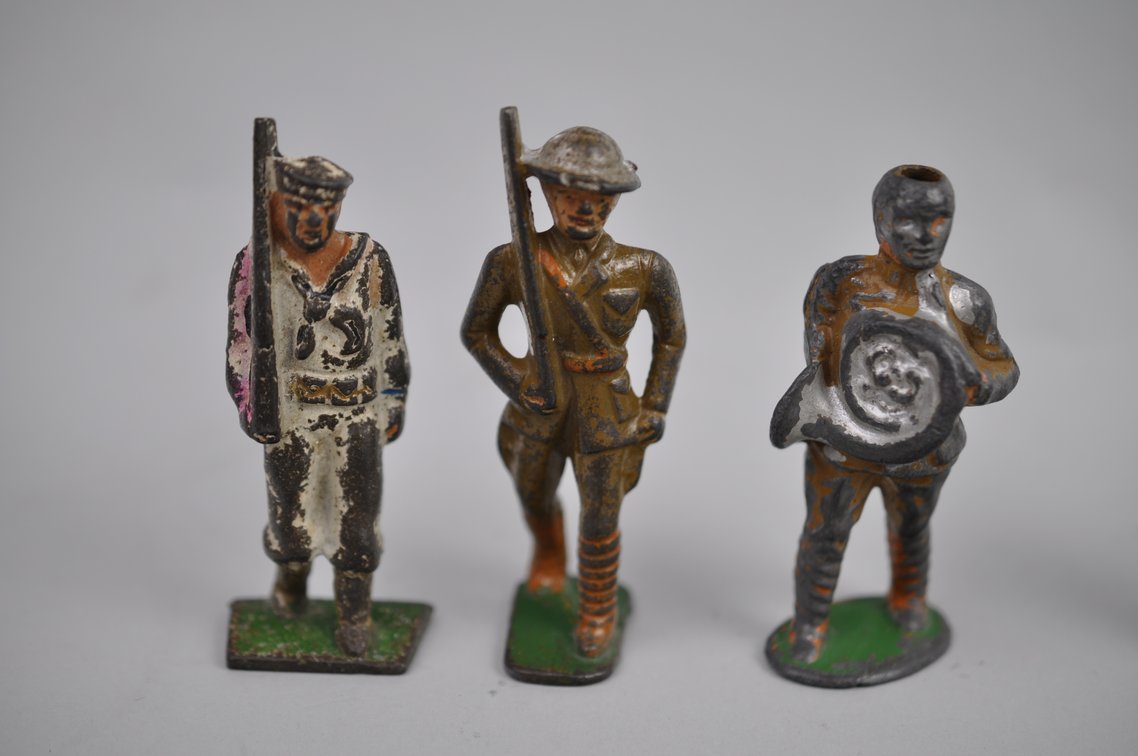 Metal Interwar/ Early WWII Dimestore Figures, photo 10 of 33