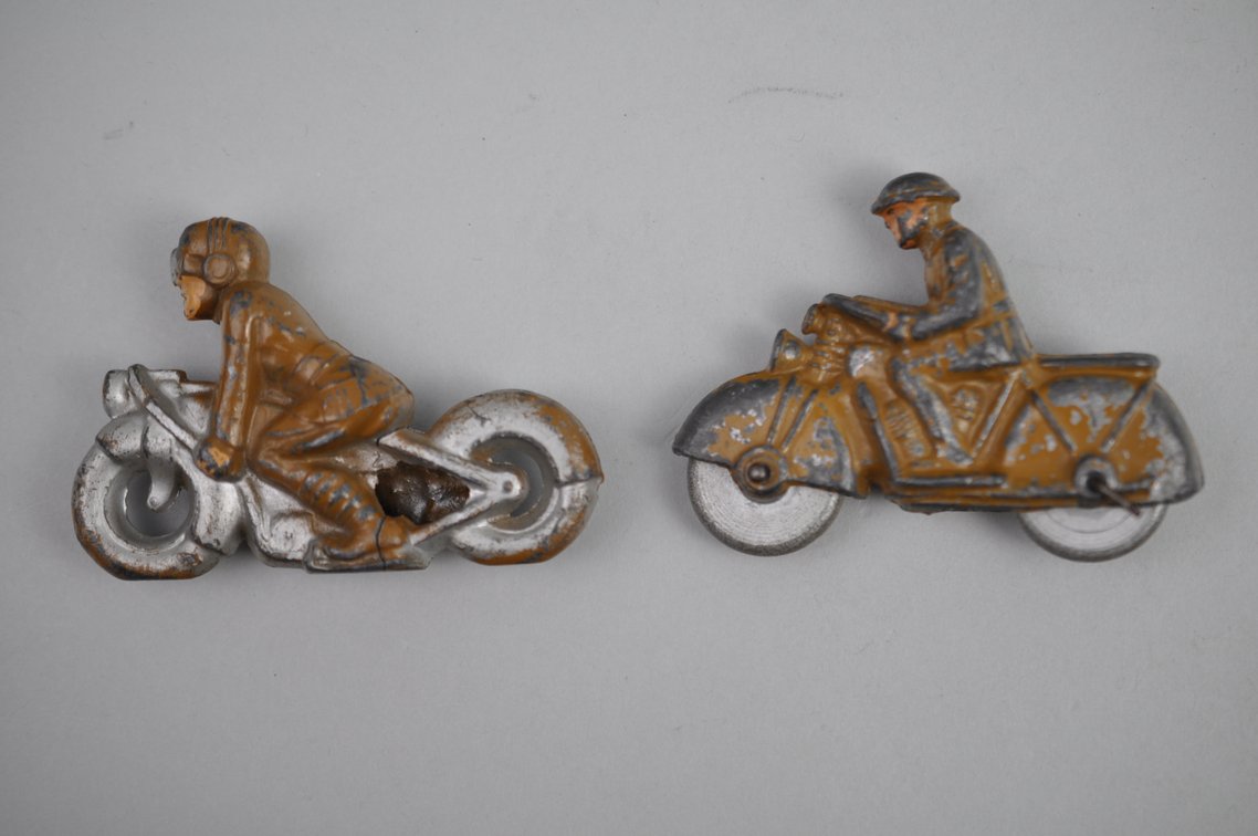 Metal Interwar/ Early WWII Dimestore Figures, photo 20 of 33