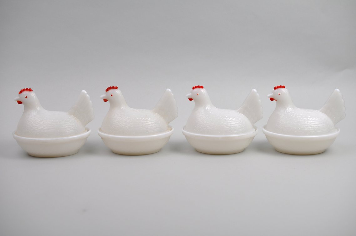 Milk Glass Hen on Nest Dishes, photo 3 of 15