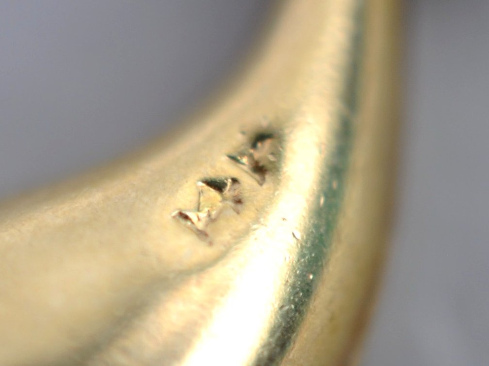 14K Gold Teardrop Pendant