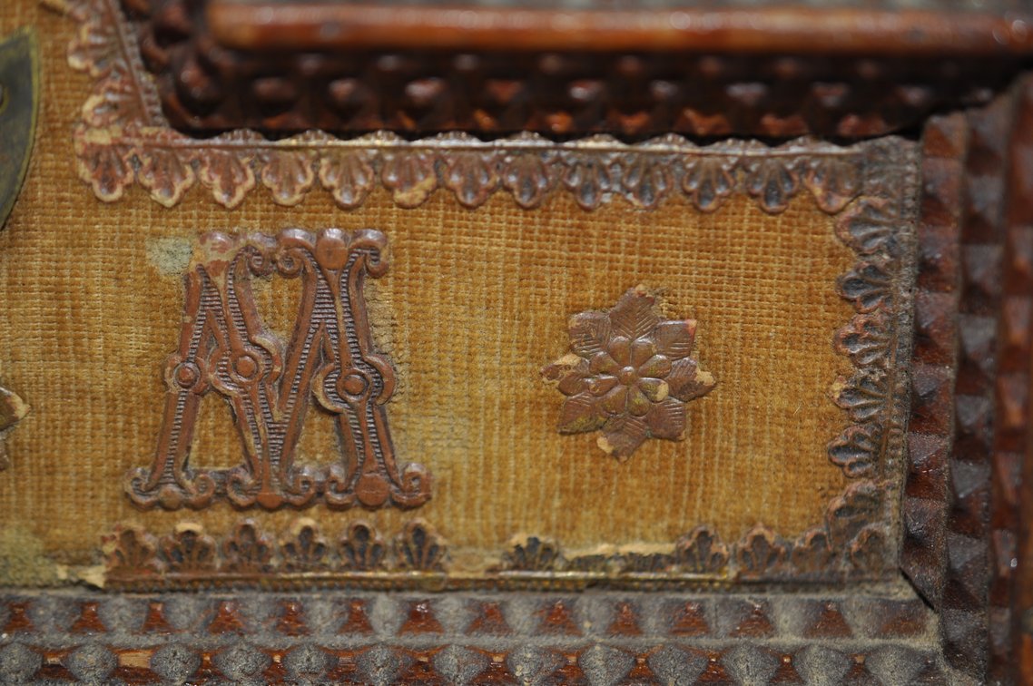 Antique Tramp Art Jewelry Box, photo 11 of 21