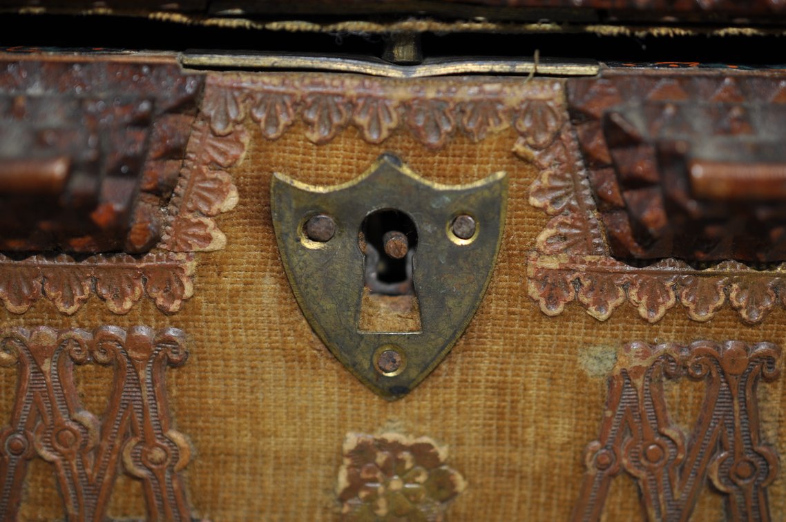 Antique Tramp Art Jewelry Box, photo 9 of 21