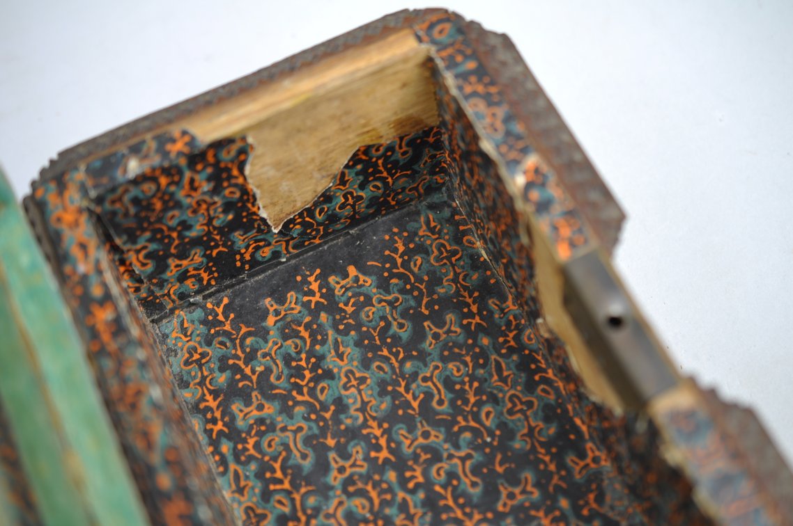 Antique Tramp Art Jewelry Box, photo 18 of 21