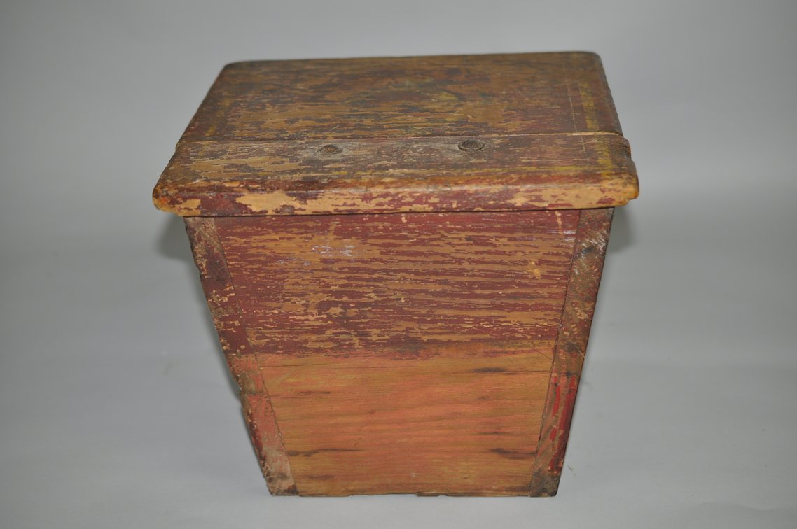 Primitive Wooden Keystone Corn Planter Box, photo 9 of 11