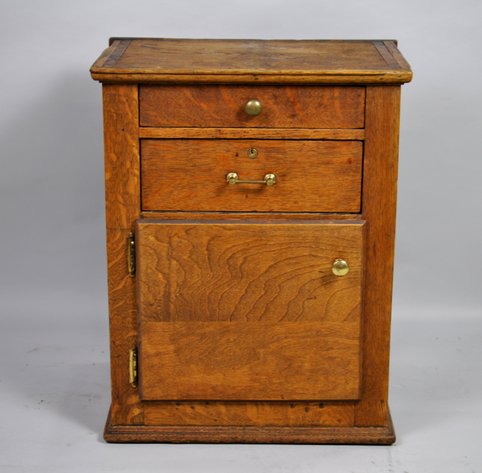 Professional Instrument Cabinet