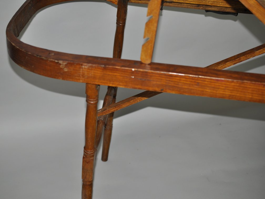 Antique Folding Wicker Medical Table, photo 10 of 13