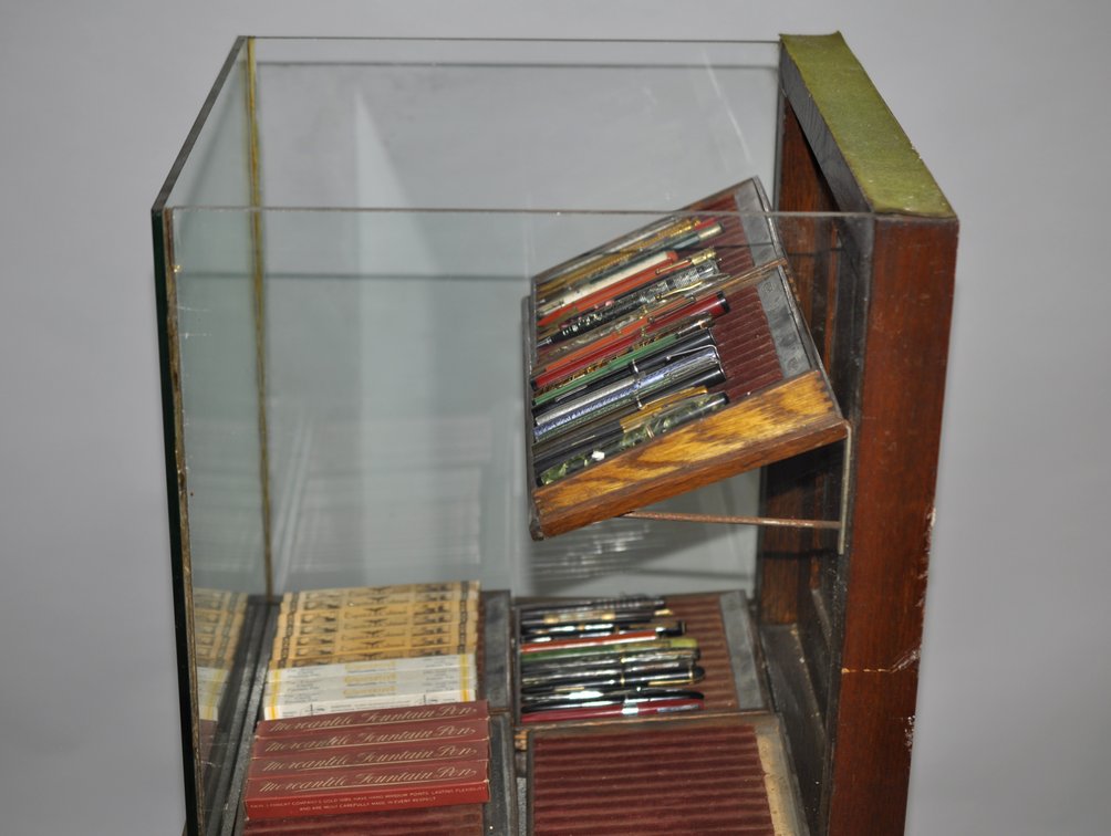 Attributed Aikin Lambert Display w Pens/Boxes, photo 9 of 17