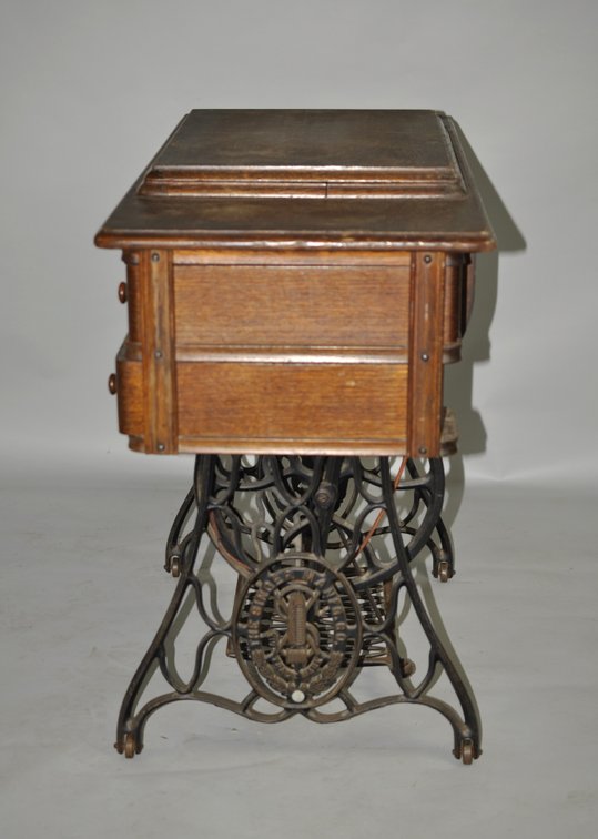 Singer No. 66 Treadle Sewing Machine & Cabinet, photo 14 of 42