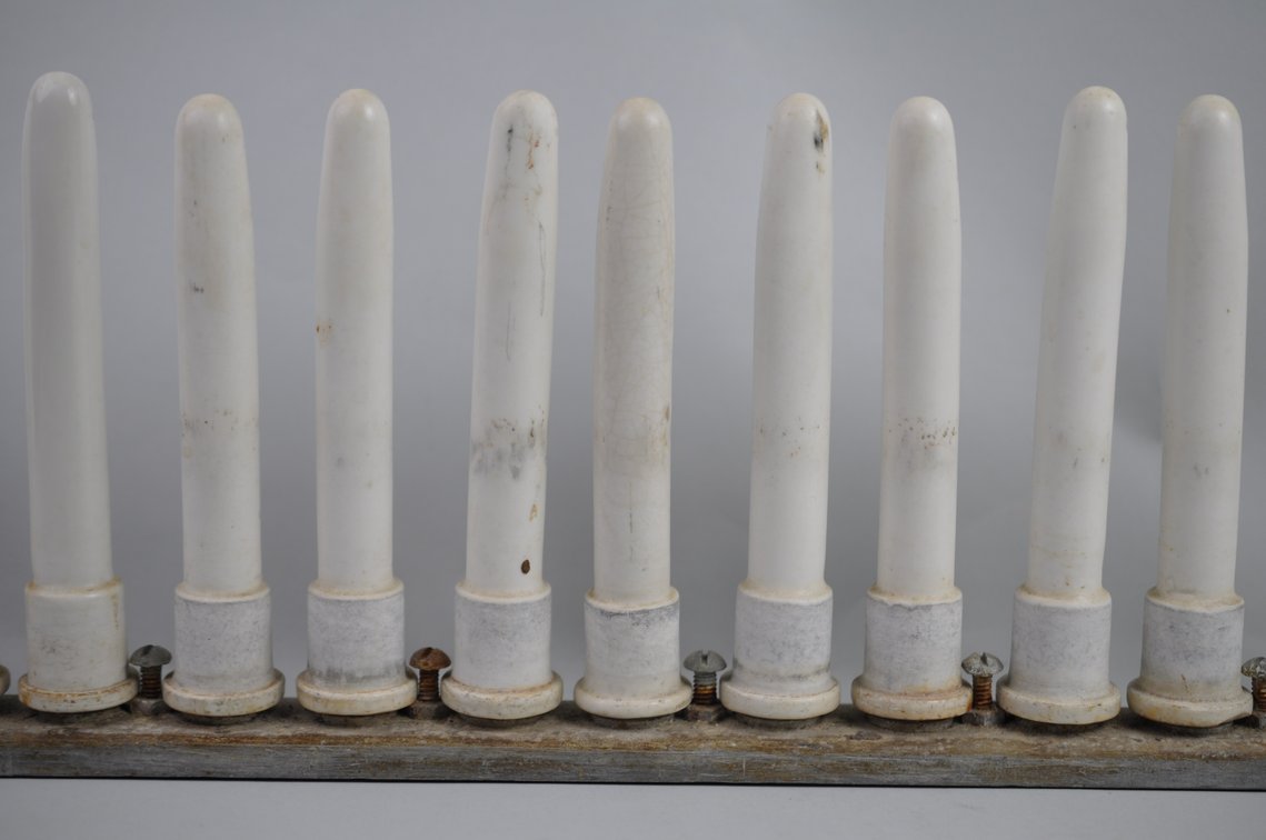 Vintage 16- Prong Ceramic Manufacturing Condom Mold, photo 13 of 19