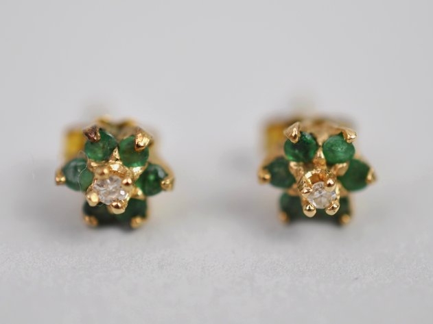 14K Gold Diamond & Emerald Stud Earrings