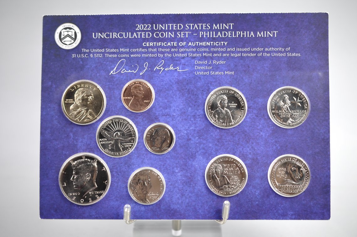 Six Silver Britannias & 2022–24 Mint Sets, photo 43 of 56
