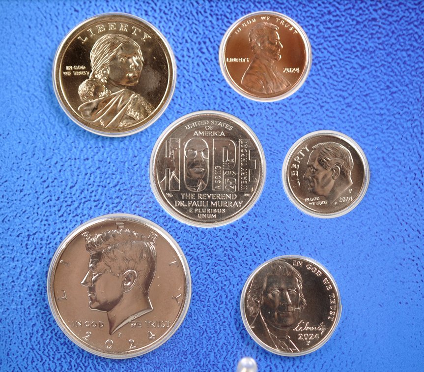 Six Silver Britannias & 2022–24 Mint Sets, photo 12 of 56