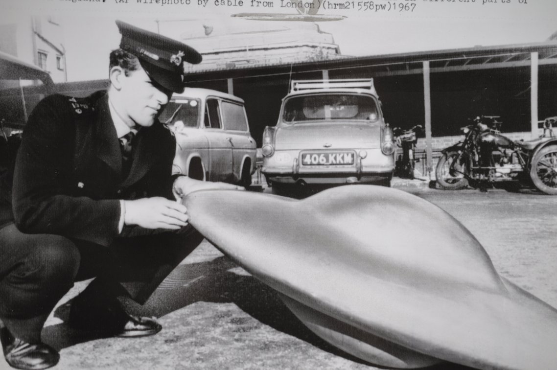 1967 AP Wirephoto Bromley Flying Saucer